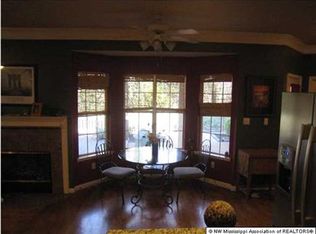 9887 Victor Dr, Olive Branch, MS 38654
