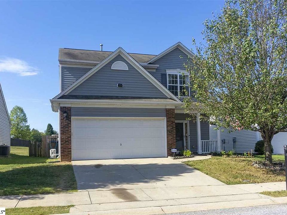 1st image of 102 Becket Ct