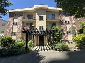 Goss Apartments