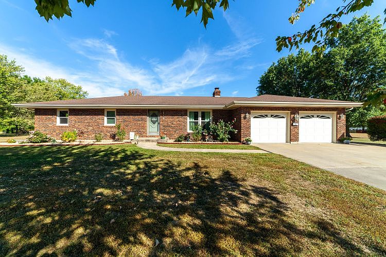 5 Shire Dr, Wellsville, MO 63384 Zillow