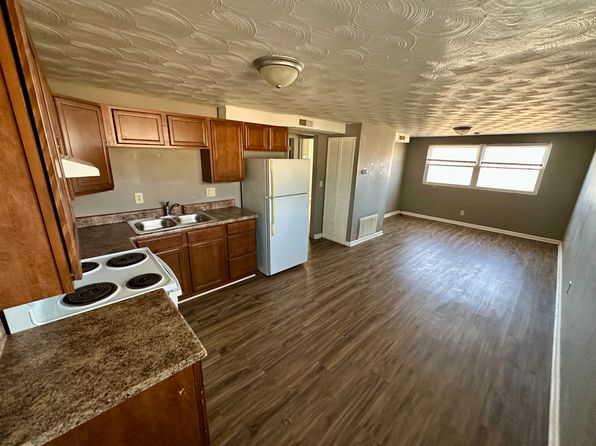 1225 W Freeman St #1