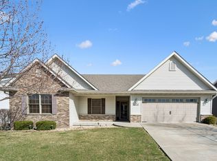 1716 Conor Ct, Clinton, IA 52732