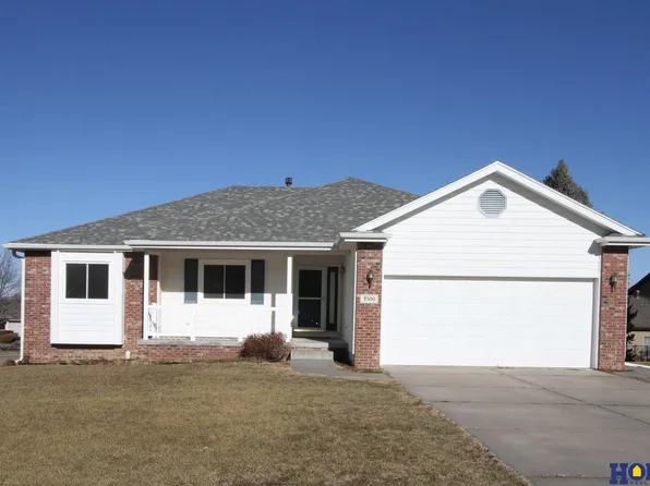 3500 Mesquite Cir, Lincoln, NE 68516