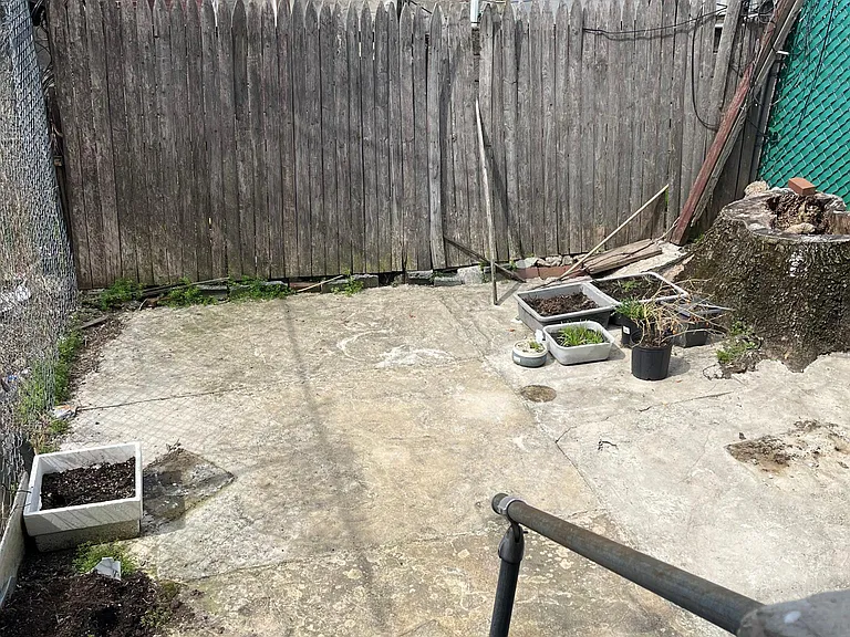 2732 S Marshall St — Photo 13