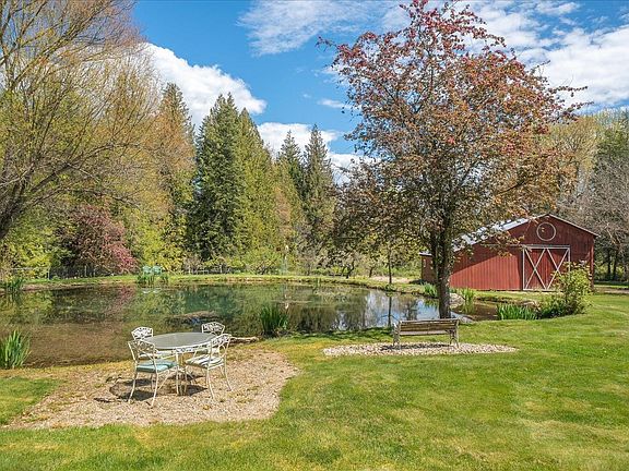 5th image of 1601 E Eloika Lake Rd