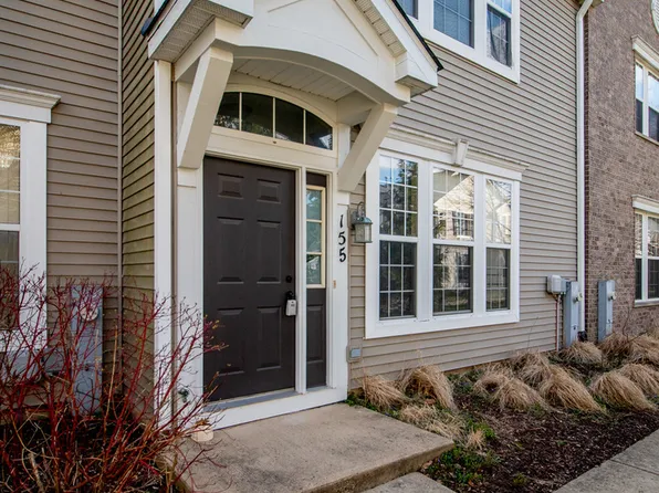 155 Springbrook Trl S, Oswego, IL 60543