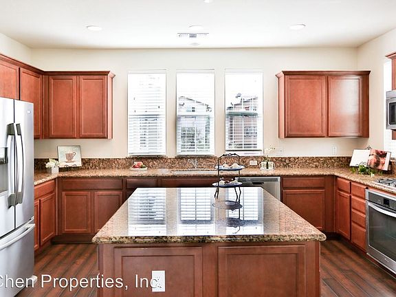 3rd image of 6782 S Mariposa Ln