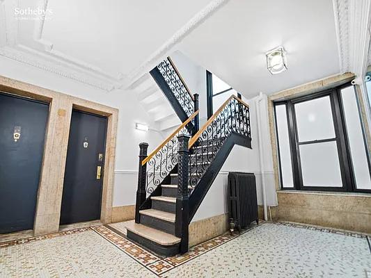 Rented by Sotheby's International Realty | media 22