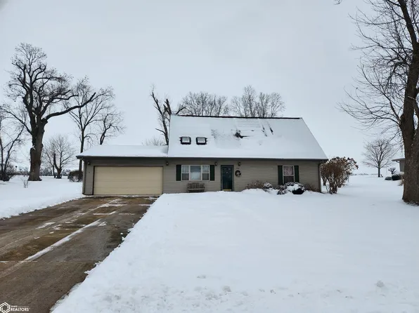 1010 Oakland Dr, Tama, IA 52339