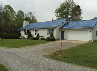 2204 Random Rd, Jamestown, PA 16134