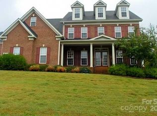 13620 Glen Abbey Dr, Charlotte, NC 28278