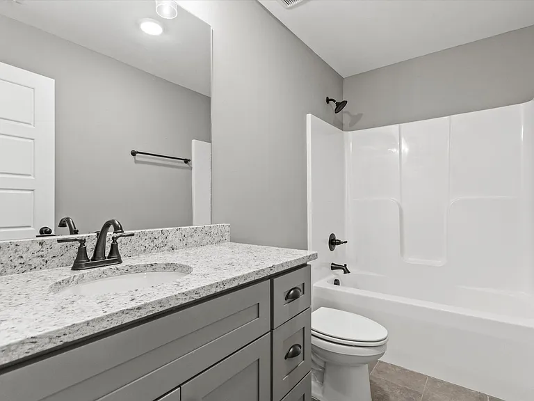 169 Susan Lynn Dr — Photo 22