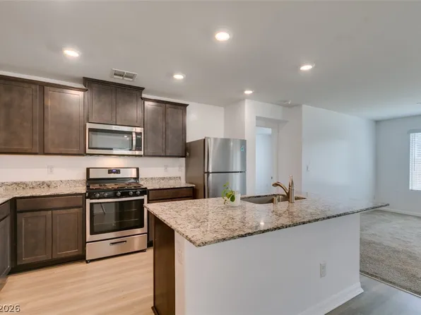 621 El Gusto Ave, North Las Vegas, NV 89081