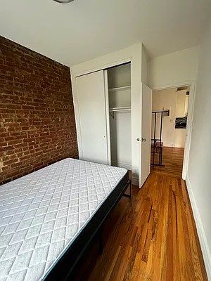 Rented by Manhattan Dwelling Corporation | media 6