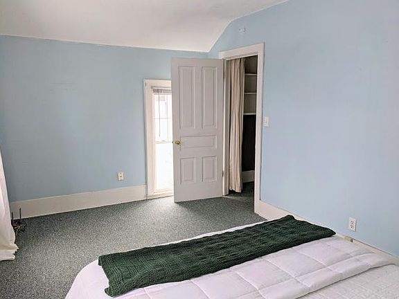 3rd image of 1302 Washington Ave #1/2