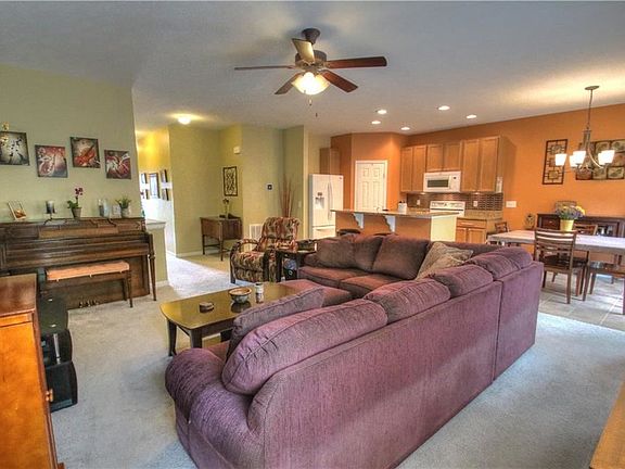 5th image of 4406 Stoneledge Dr