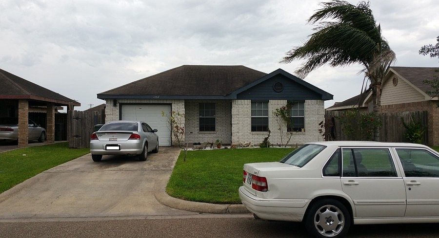 1st image of 2817 Mangrove Palm Dr