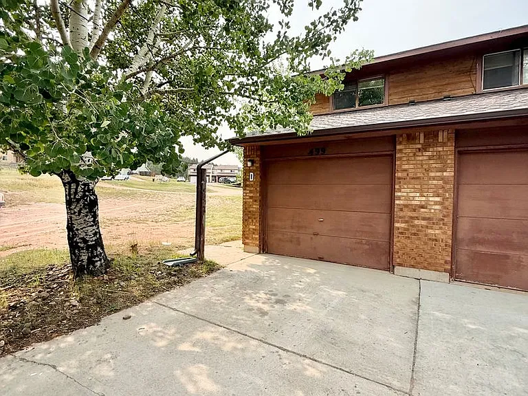 499 Forest Edge Cir — Photo 1