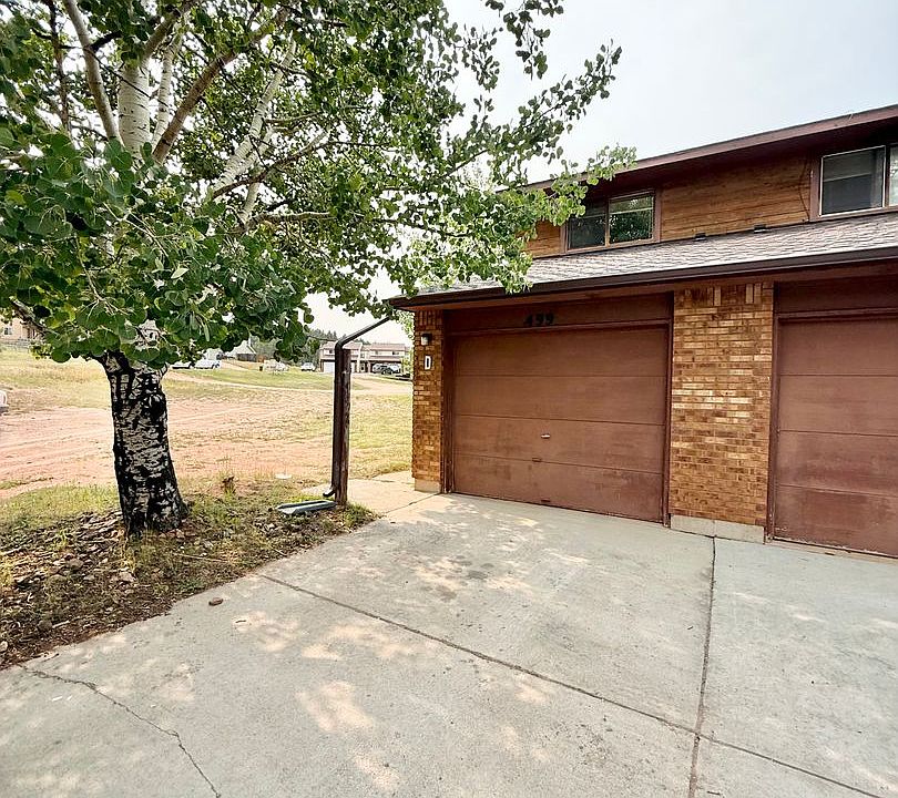 1st image of 499 Forest Edge Cir