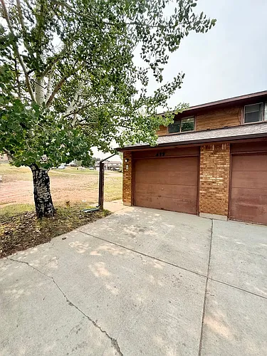 499 Forest Edge Cir Photo 1