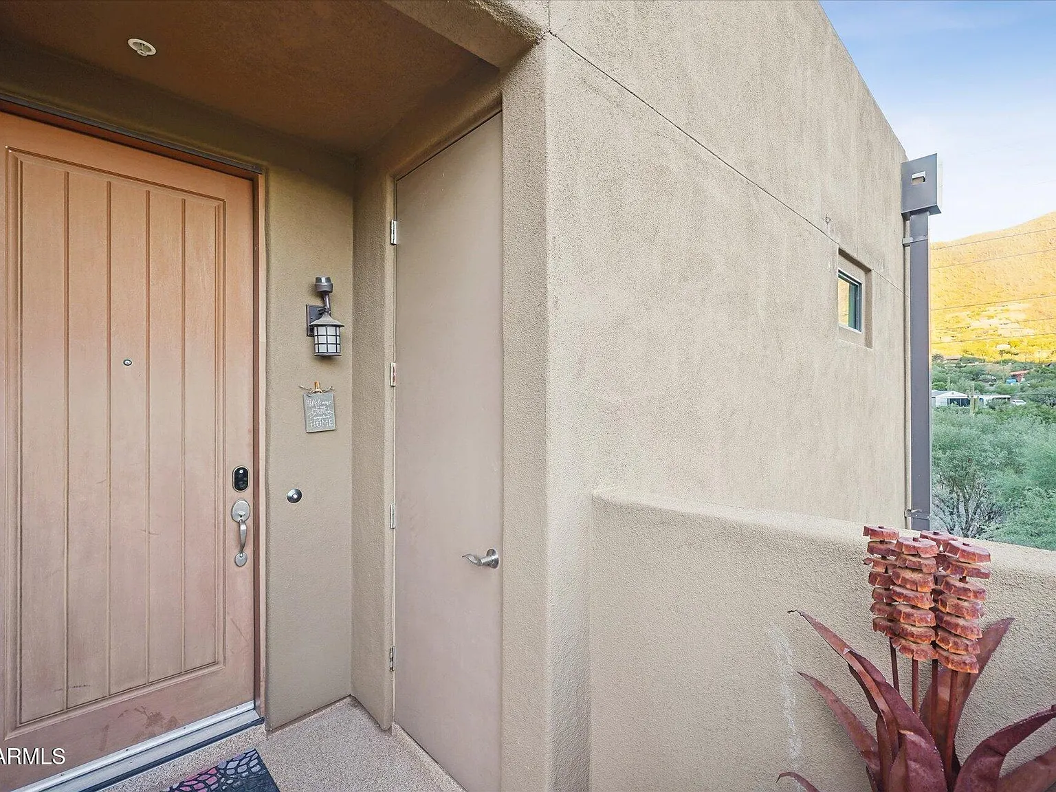 3 bed, 2.0 bath, 1558 sqft, $4,250 — Photo 3