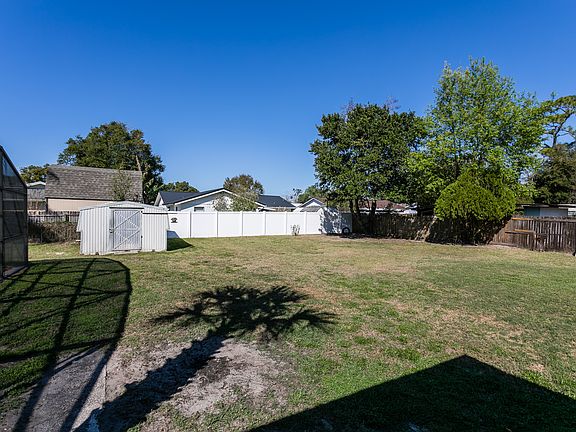 5th image of 5056 Orange Ave
