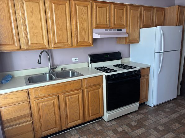 1062 W Polk St APT 3R