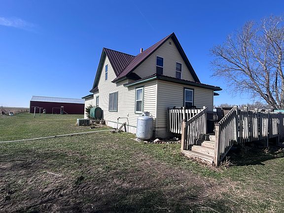 4th image of 39446 262nd St