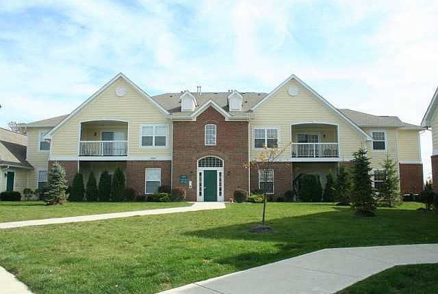 1st image of 7702 Essex Gate Dr