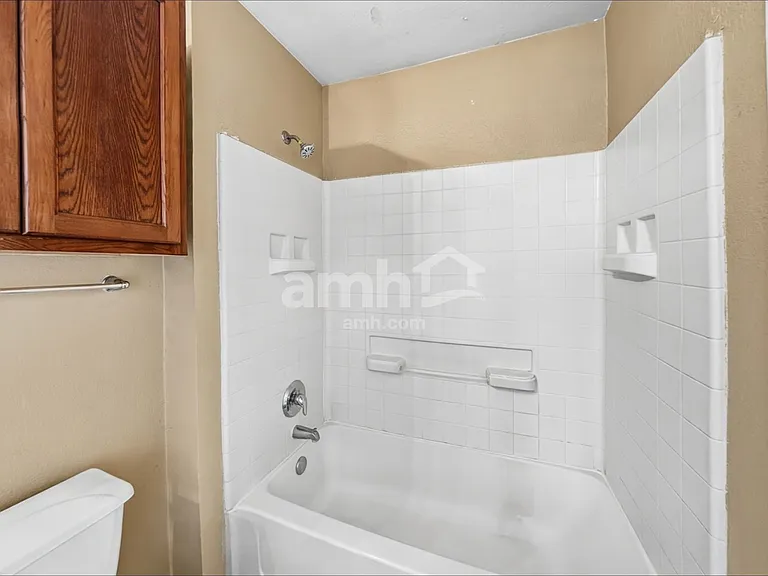 279 Quarter Ave — Photo 11