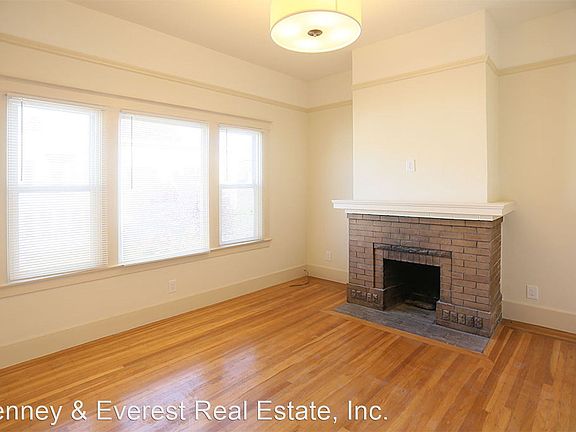 4th image of 647 Spruce St