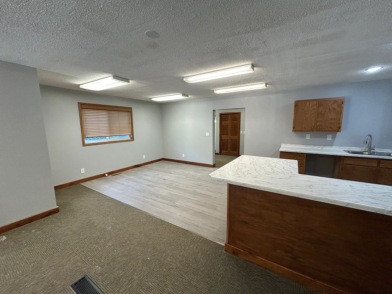 4 bed, 2000 sqft, $2,200 — Photo 4