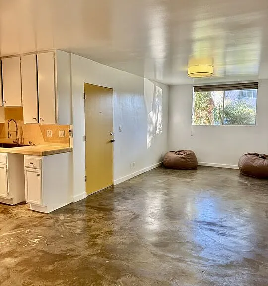 511 Rialto Ave #1 — Photo 3