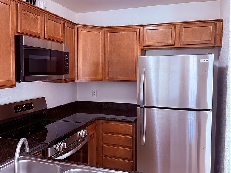 9325 W Desert Inn Rd #260 — Photo 10