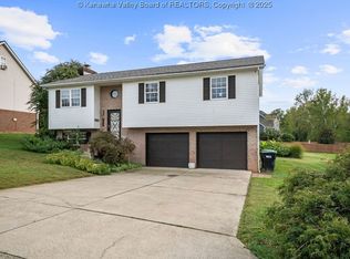 120 Sterling Dr, Hurricane, WV 25526