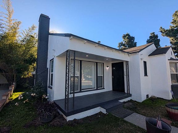 4th image of 3966 S Victoria Ave