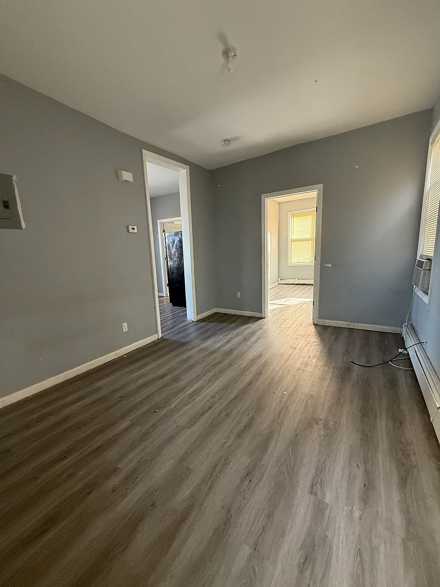 Building Photo - 104 Sunset Ave #3LL