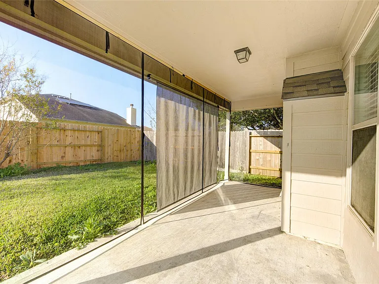7930 Northfork Hollow Ln — Photo 36