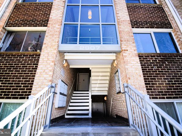 2907 Charing Cross Rd #9/3, Falls Church, VA 22042