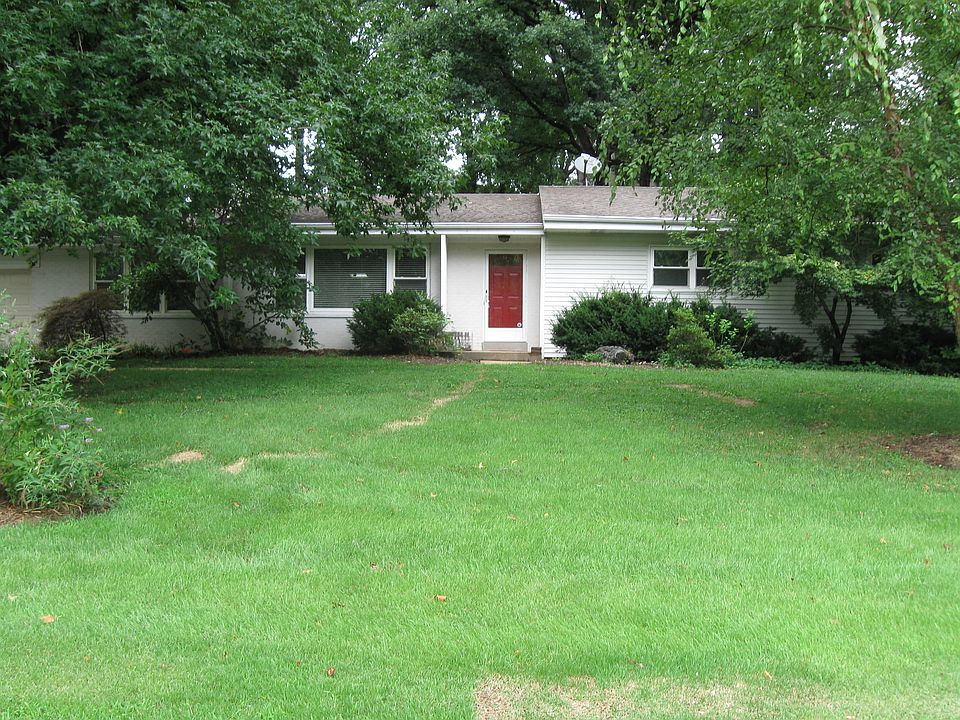 1st image of 10053 Briarwood Dr