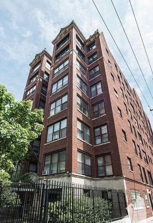 1st image of 920 W Carmen Ave #3