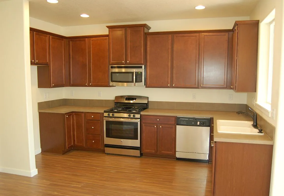 3 bed, 2.5 bath, 1873 sqft, $2,595 — Photo 3