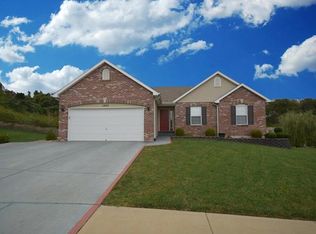 1845 Chara St, Arnold, MO 63010