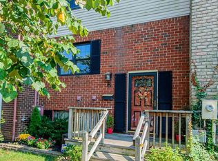 8 Pickersgill Sq, Owings Mills, MD 21117