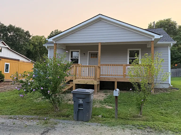 312 Cedar St — Photo 23