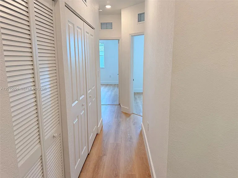 1328 SE 26th Ter — Photo 25