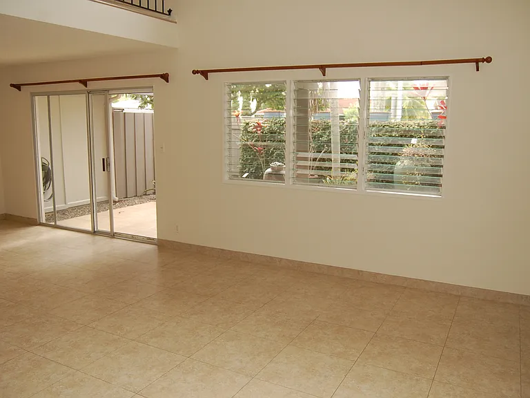 559 Keolu Dr — Photo 7