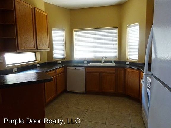 4th image of 1589 E Brenda Dr