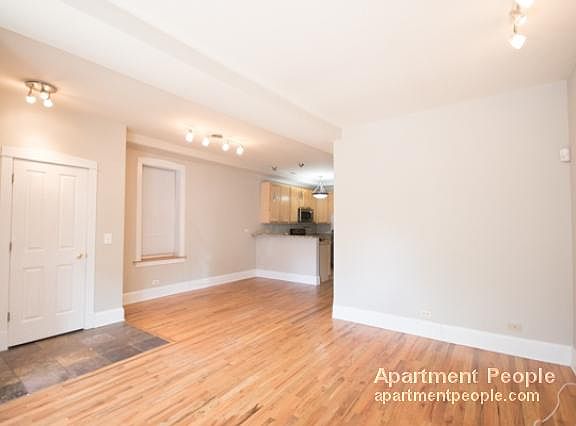 3rd image of 1935 N Wood St #Ground