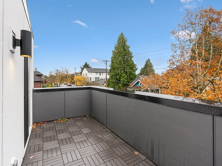5480-5490 NE 18th Ave #1820-1840 — Photo 21